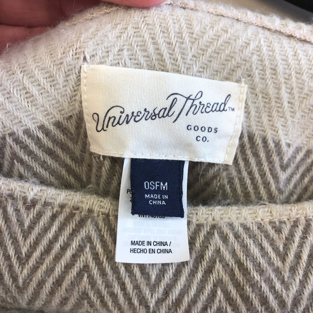 Universal Thread Plaid Herringbone Poncho - Picture 6 of 8